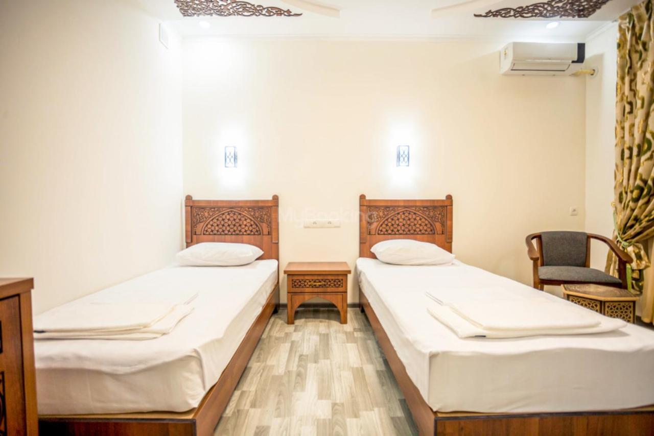 Ayub Boutique Hotel Bukhara Bagian luar foto
